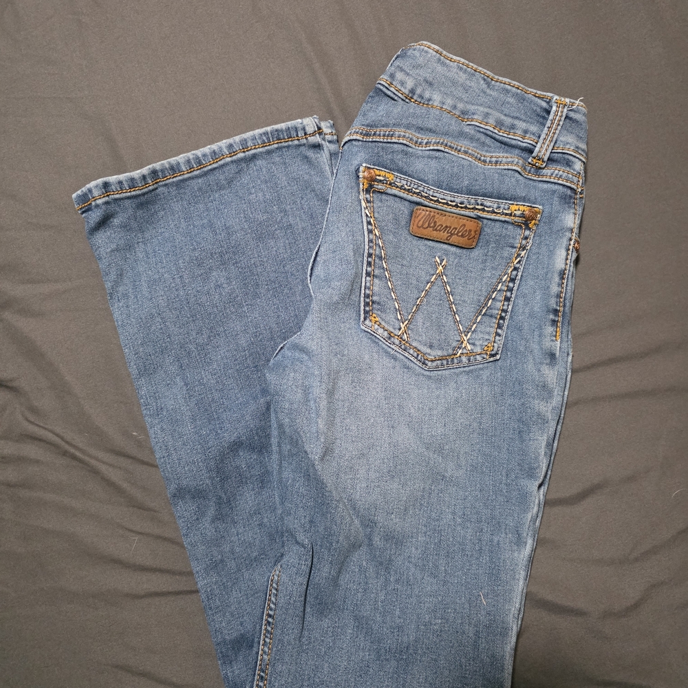 Wrangler Women's Classic Blue Boot Cut Jeans